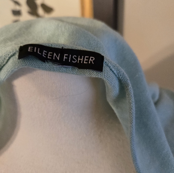 Eileen Fisher. Top. 367 - Picture 4 of 5